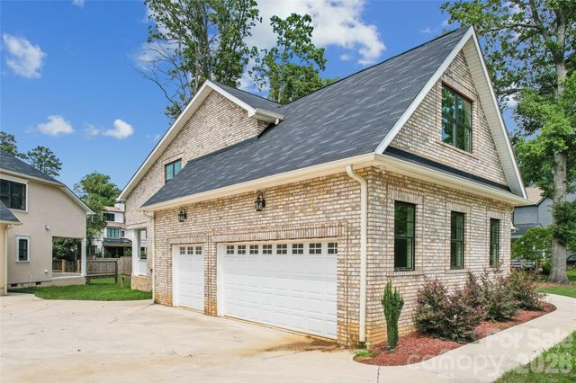 101 Mcalway Road, Charlotte, NC 28211