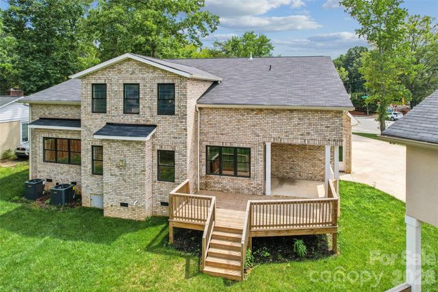 101 Mcalway Road, Charlotte, NC 28211