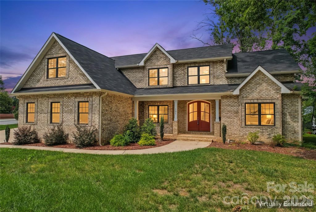 101 Mcalway Road, Charlotte, NC 28211