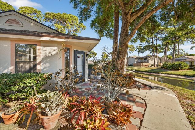 2833 Stoneway Lane A, Fort Pierce, FL 34982