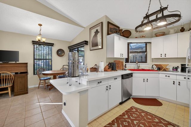 2833 Stoneway Lane A, Fort Pierce, FL 34982