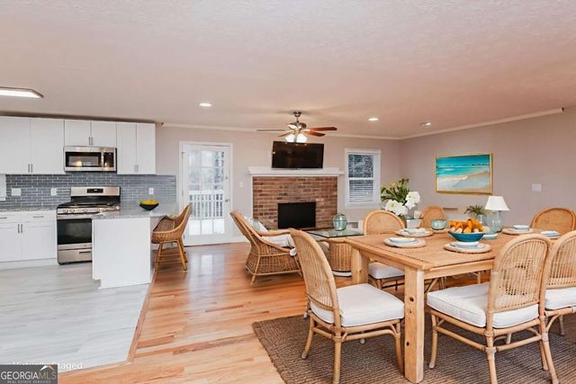 282 Somerset Court, Lawrenceville, GA 30044