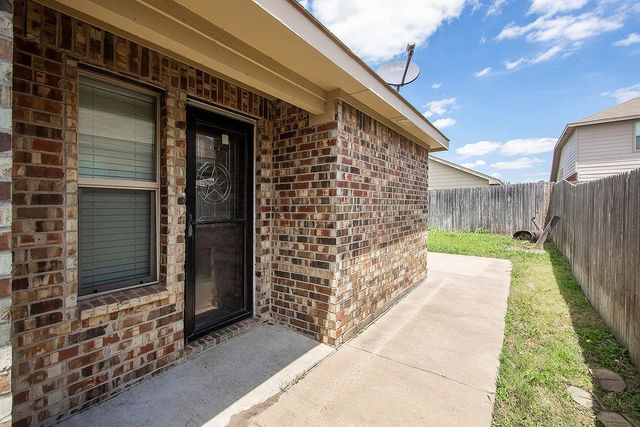 4032 Eagle Drive, Forney, TX 75126