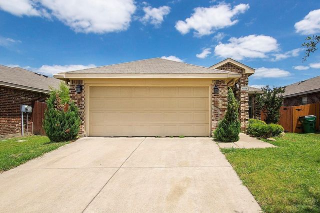 4032 Eagle Drive, Forney, TX 75126