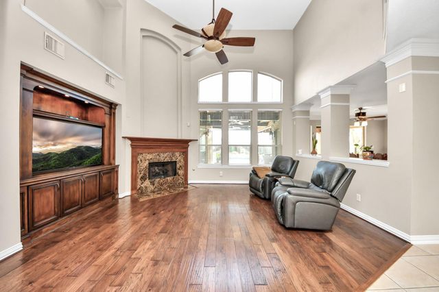 1335 Lake Grayson Drive, Katy, TX 77494