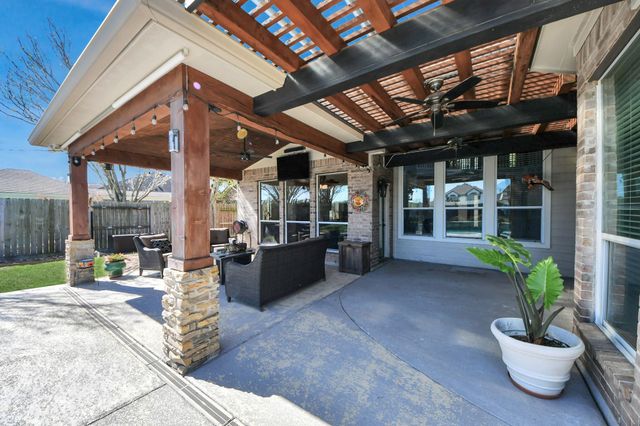 1335 Lake Grayson Drive, Katy, TX 77494