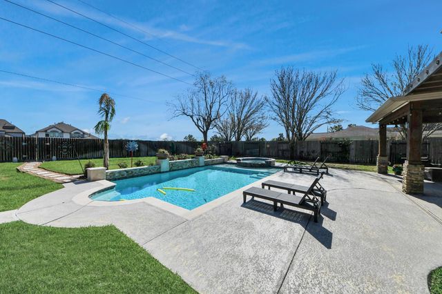 1335 Lake Grayson Drive, Katy, TX 77494