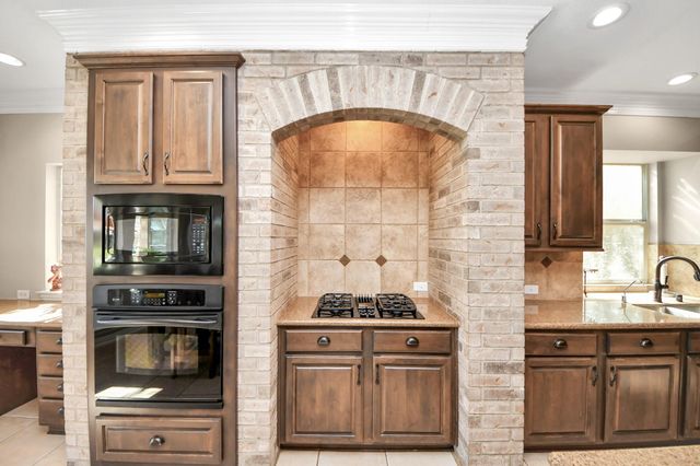 1335 Lake Grayson Drive, Katy, TX 77494