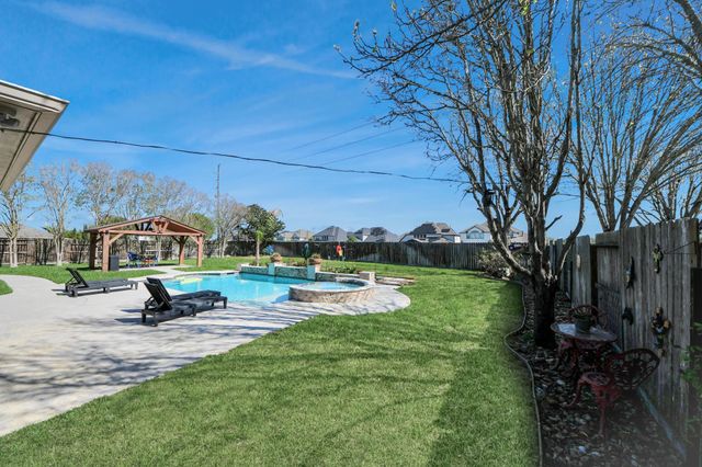 1335 Lake Grayson Drive, Katy, TX 77494