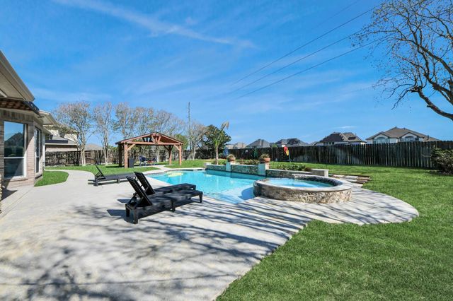 1335 Lake Grayson Drive, Katy, TX 77494