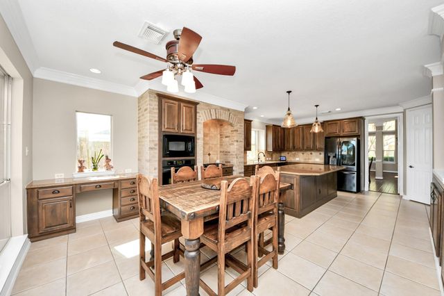 1335 Lake Grayson Drive, Katy, TX 77494