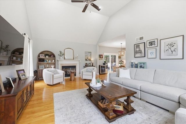 63 Indian Ln, Canton, MA 02021