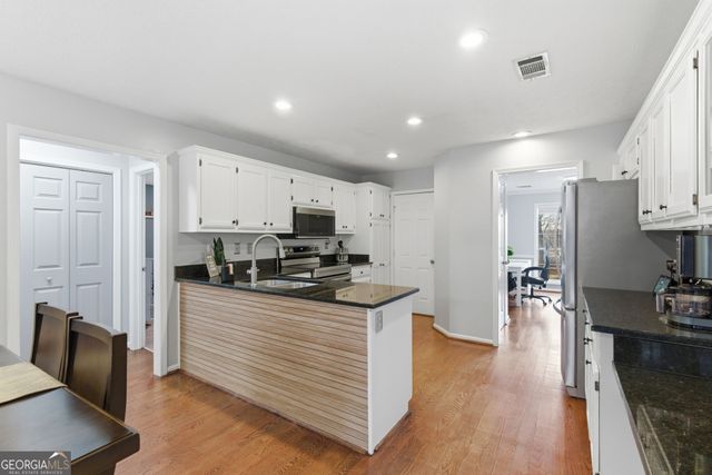 2155 Huntington Hill Trace, Buford, GA 30519