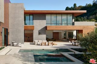10901 Chalon Road, Los Angeles, CA 90077