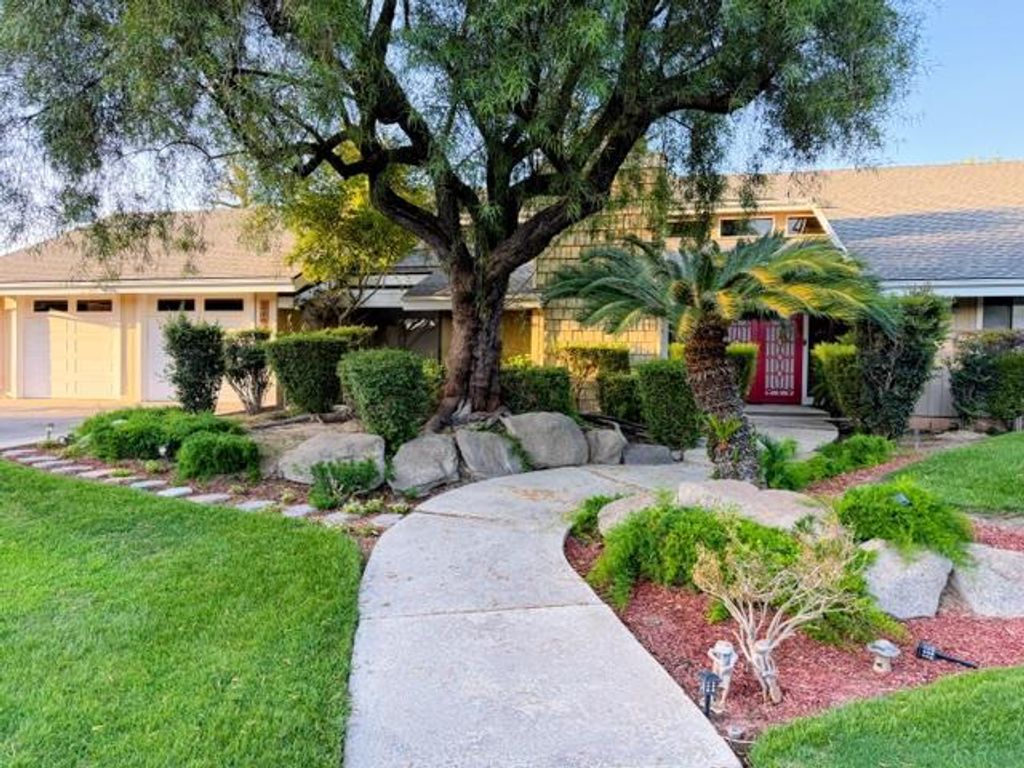 3782 W Locust Ave, Fresno, CA 93711