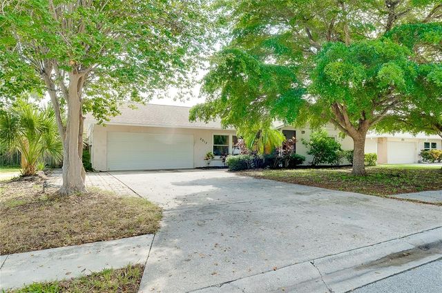 2013 38TH STREET W, Bradenton, FL 34205