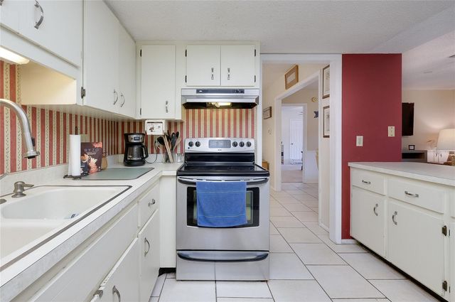 2013 38TH STREET W, Bradenton, FL 34205