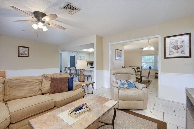 2013 38TH STREET W, Bradenton, FL 34205