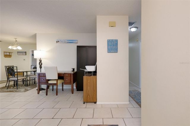 2013 38TH STREET W, Bradenton, FL 34205
