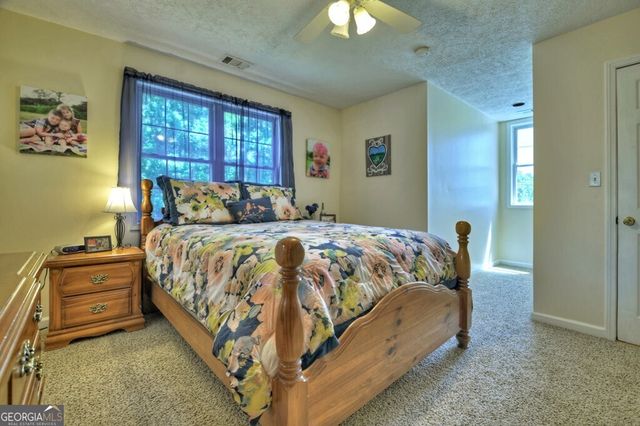 4238 Mobile Road, Mccaysville, GA 30555