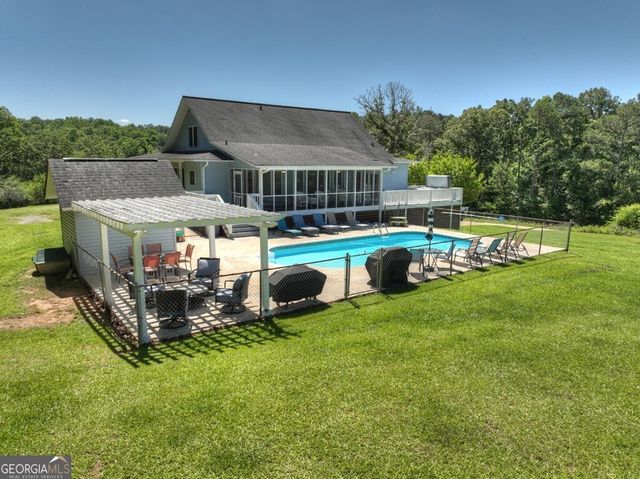 4238 Mobile Road, Mccaysville, GA 30555