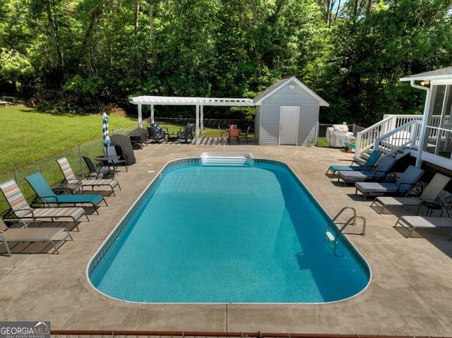 4238 Mobile Road, Mccaysville, GA 30555