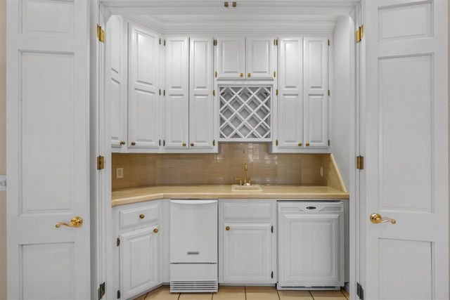 2601 NW Lake Ridge, Lawton, OK 73501