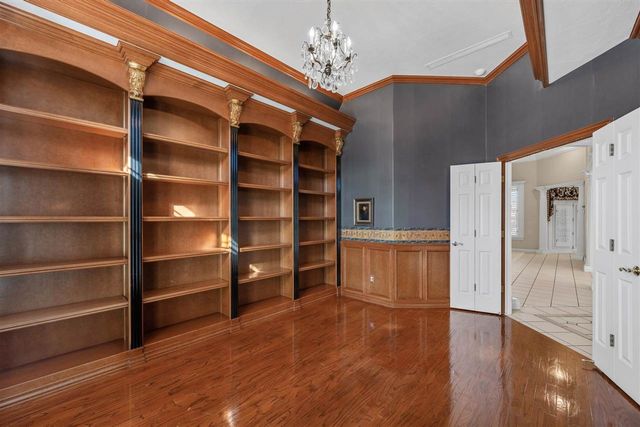 2601 NW Lake Ridge, Lawton, OK 73501