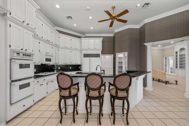 2601 NW Lake Ridge, Lawton, OK 73501