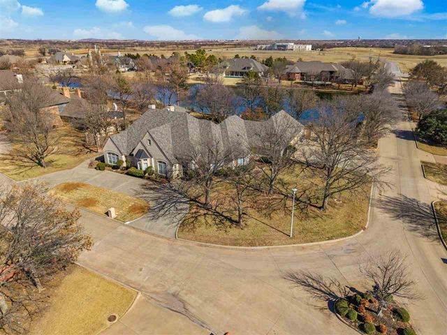 2601 NW Lake Ridge, Lawton, OK 73501