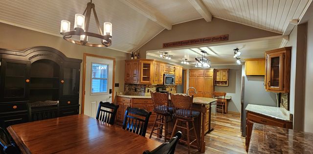 1402 Stoney Drive, West Plains, MO 65775