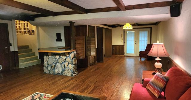1402 Stoney Drive, West Plains, MO 65775