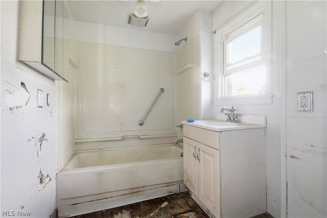 3852 Burkey Road, Austintown, OH 44515