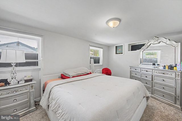 303 BAYBERRY ST, Browns Mills, NJ 08015