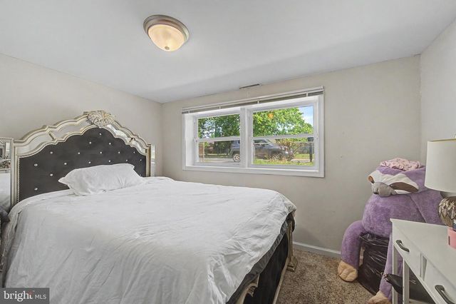 303 BAYBERRY ST, Browns Mills, NJ 08015