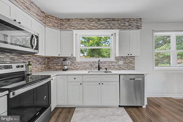 303 BAYBERRY ST, Browns Mills, NJ 08015