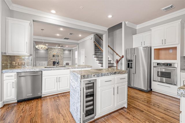 112 White Drive, Bellaire, TX 77401