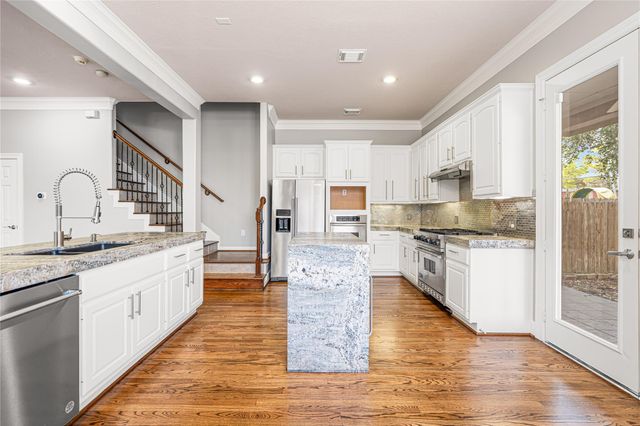 112 White Drive, Bellaire, TX 77401