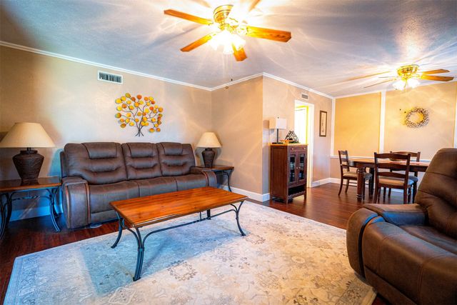 1111 Warwick Drive, Mesquite, TX 75150