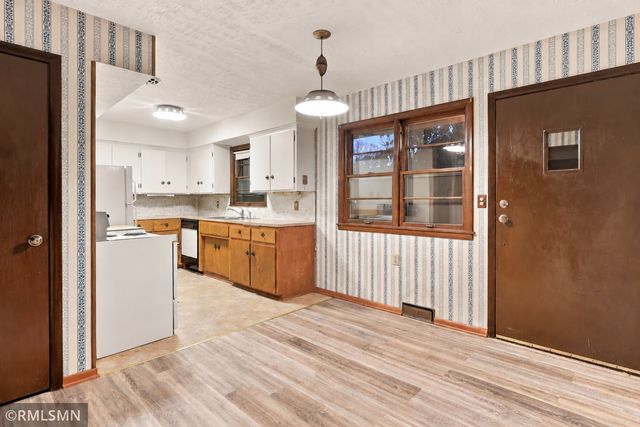 6813 Hickory Street NE, Fridley, MN 55432
