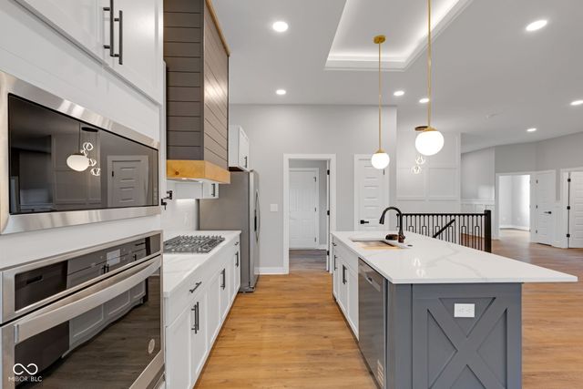 1121 Brookside Court, Avon, IN 46123