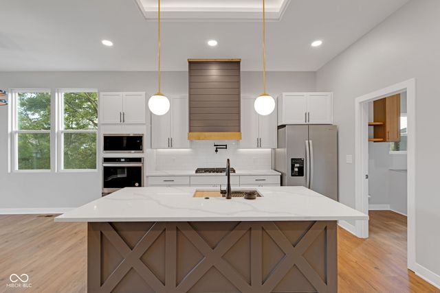1121 Brookside Court, Avon, IN 46123