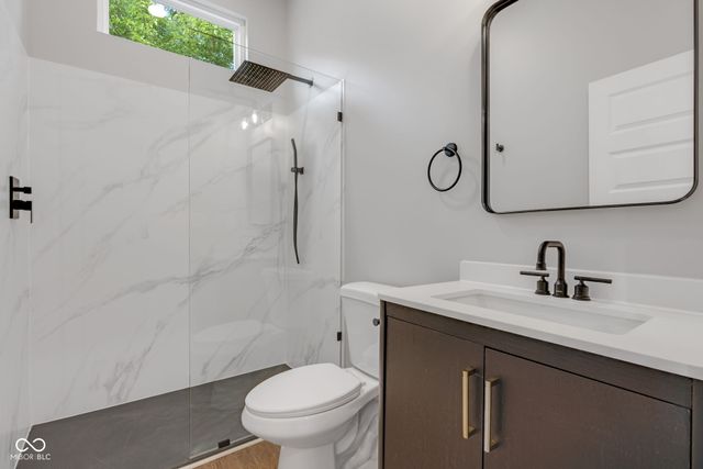 1121 Brookside Court, Avon, IN 46123