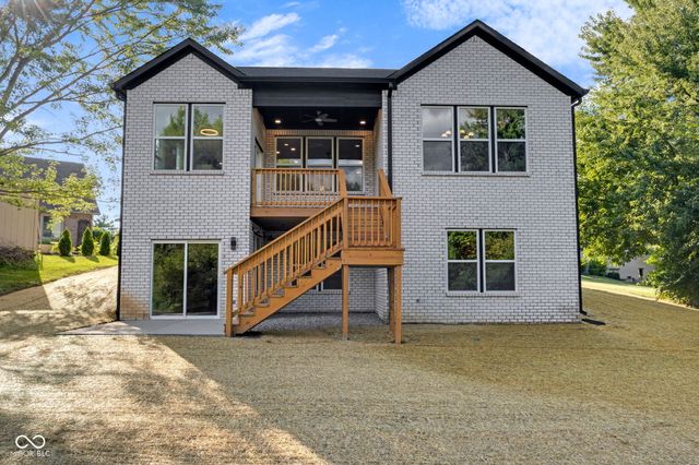 1121 Brookside Court, Avon, IN 46123