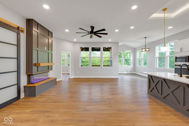 1121 Brookside Court, Avon, IN 46123