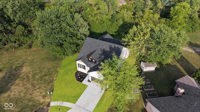 1121 Brookside Court, Avon, IN 46123