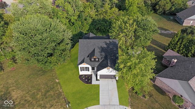 1121 Brookside Court, Avon, IN 46123