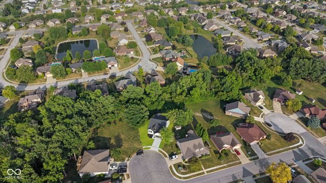 1121 Brookside Court, Avon, IN 46123