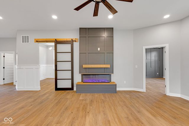 1121 Brookside Court, Avon, IN 46123
