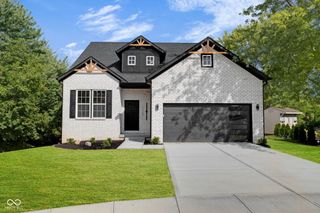1121 Brookside Court, Avon, IN 46123